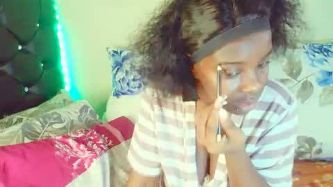 Snapshot of dinnydakrazx chatting on October 2, 7:51 am dinnydakrazx online show from October 2, 7:51 am