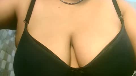 Snapshot of dipa2345 chatting on September 26, 11:29 am dipa2345 online show from September 26, 11:29 am