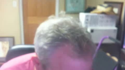 DirtkPitt Fun guy working online show from December 12, 4:43 pm