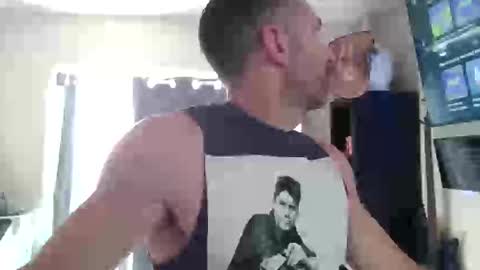 dirty_birdy_ online show from April 13, 6:45 pm