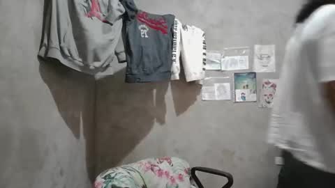 dirty model online show from April 18, 6:21 pm