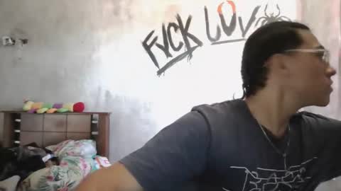 dirty model online show from March 14, 4:00 pm