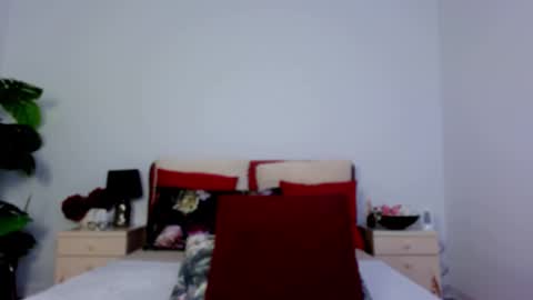 Chloe online show from March 19, 10:10 am