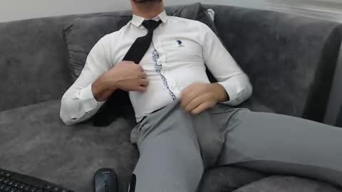 Snapshot of dirtyybooyy77 chatting on October 9, 6:35 pm dirtyybooyy77 online show from October 9, 6:35 pm