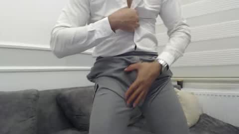 dirtyybooyy77 online show from April 18, 7:07 pm