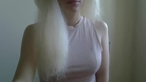 DitaMilton online show from October 19, 9:36 am