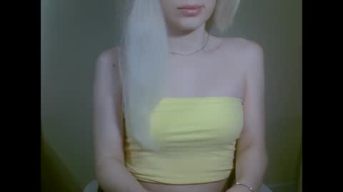 DitaMilton online show from October 24, 6:19 pm