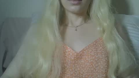 DitaMilton online show from January 9, 8:14 pm