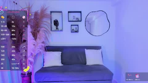 Amy  online show from October 14, 11:35 am