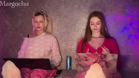 Hannah online show from October 21, 6:55 pm