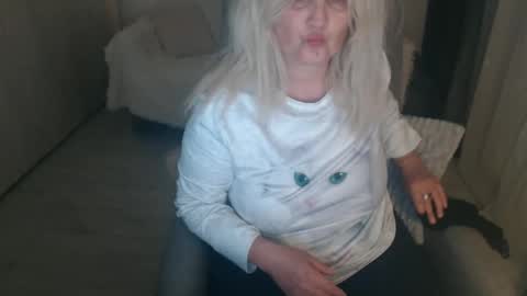 Alexxa online show from April 2, 10:16 pm