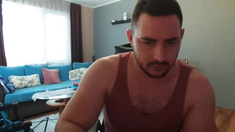Snapshot of djmute chatting on February 18, 8:16 am STR8 BOYv online show from February 18, 8:16 am