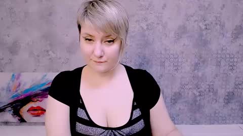 Snapshot of djullia chatting on February 16, 3:27 pm djullia online show from February 16, 3:27 pm