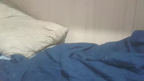 Snapshot of dkhkr93 chatting on October 7, 12:39 am dkhkr93 online show from October 7, 12:39 am