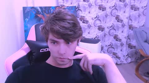 Snapshot of dmitryromanov chatting on October 10, 1:55 am Dead A online show from October 10, 1:55 am
