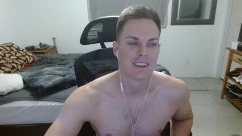 dmoney212 online show from December 7, 3:31 am