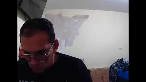 Snapshot of doblewyosk69g chatting on October 21, 5:12 am doblewyosk69g online show from October 21, 5:12 am