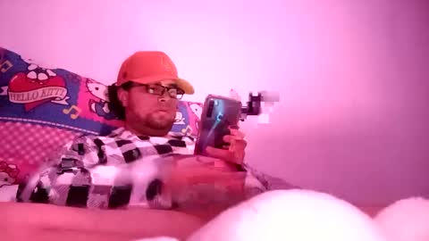 MrPepino online show from December 15, 11:12 am