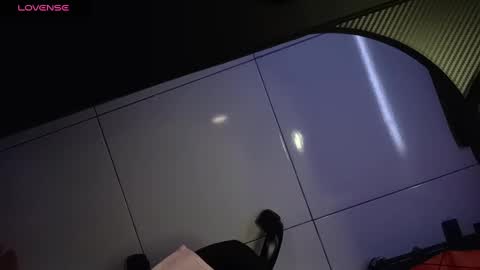 asian little tiger online show from December 5, 2:06 pm