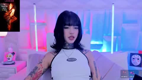 doll  bella online show from June 3, 2:33 pm