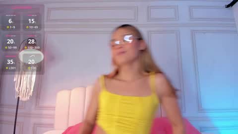 doll_isa_ online show from September 16, 7:17 pm