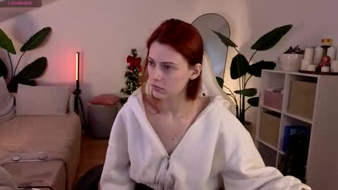 Your doll Lesli online show from January 11, 11:05 am