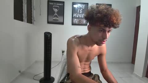 DollarHot30 online show from February 9, 11:51 pm