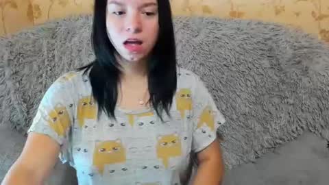 Snapshot of dollii chatting on October 7, 7:59 am Dolli online show from October 7, 7:59 am