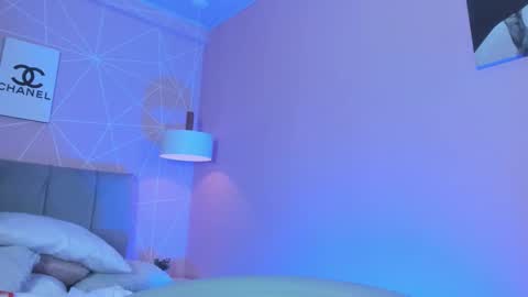 Call me Zoe  online show from October 25, 4:57 am