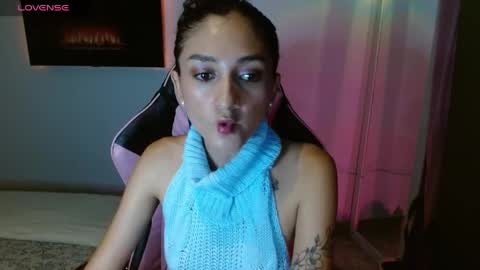 dollykelly_ online show from April 15, 12:25 am