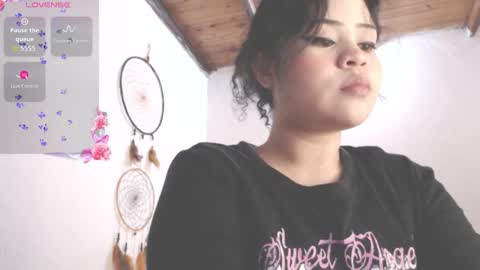 Snapshot of dollysweet666 chatting on October 20, 10:09 am dollysweet666 online show from October 20, 10:09 am