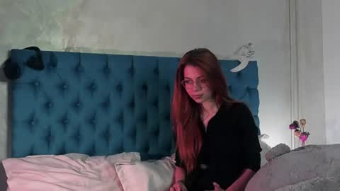 Dolores Sage online show from June 19, 6:03 pm