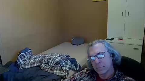 domiande online show from February 17, 2:49 pm