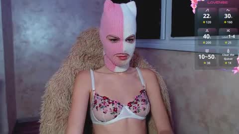 domiiniicana online show from September 14, 10:11 pm