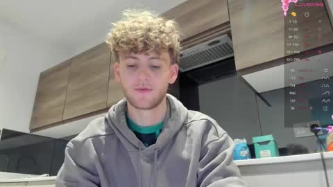 Alex...  online show from November 25, 9:19 am