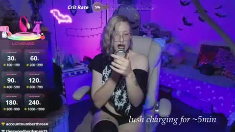 Bigbearnbunnyboy online show from June 8, 11:38 pm