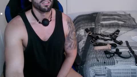 Snapshot of dominatedtitan chatting on September 21, 5:28 pm DominatedTitan online show from September 21, 5:28 pm
