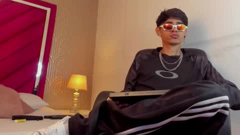 Dominic foox online show from February 20, 2:52 pm