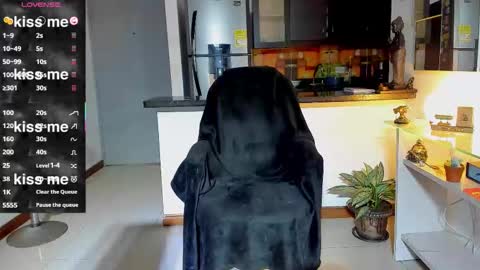 SANTI  independent model online show from October 7, 1:34 am