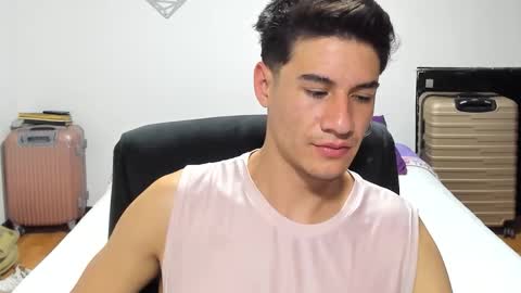 Snapshot of dominic_radccliffe chatting on September 11, 3:08 am Your real love online show from September 11, 3:08 am