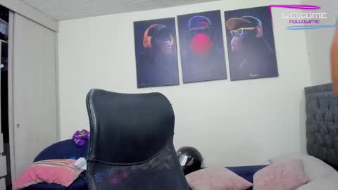 Dominic  online show from January 5, 8:32 am