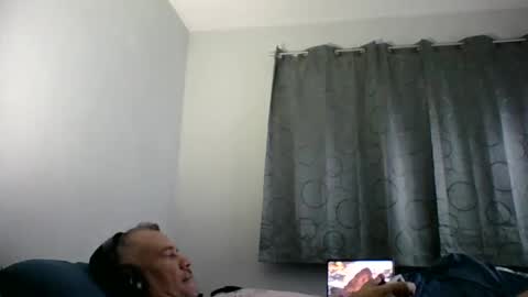 luis online show from December 2, 2:35 am