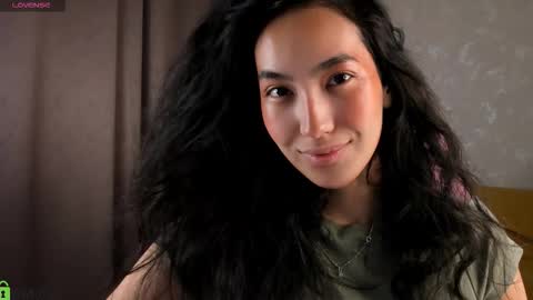 Aura online show from December 15, 3:46 am