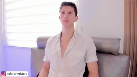 dorian_mystery online show from March 29, 12:45 am