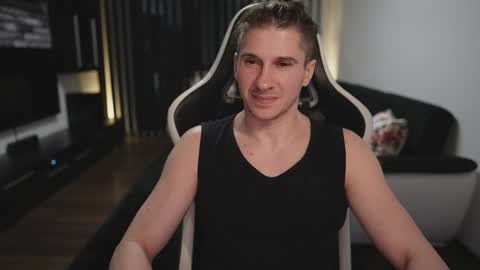Dorian Reyes online show from May 7, 12:50 am