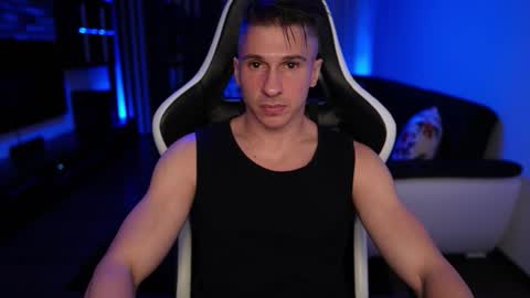 Dorian Reyes online show from September 28, 12:19 am