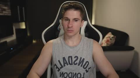 Dorian Reyes online show from May 12, 11:58 pm