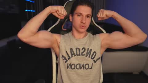 Dorian Reyes online show from March 8, 1:06 am