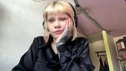 Milana online show from February 1, 9:17 am