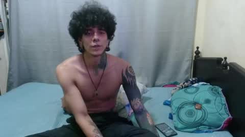 Snapshot of dragon666uwur chatting on January 10, 5:47 am Dragon online show from January 10, 5:47 am